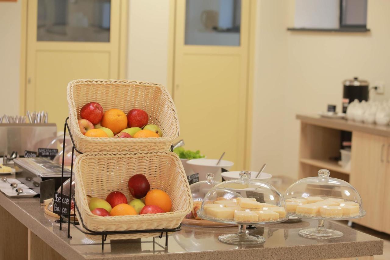 Infinity Plaza Block 1 Hotel Atyrau Bagian luar foto