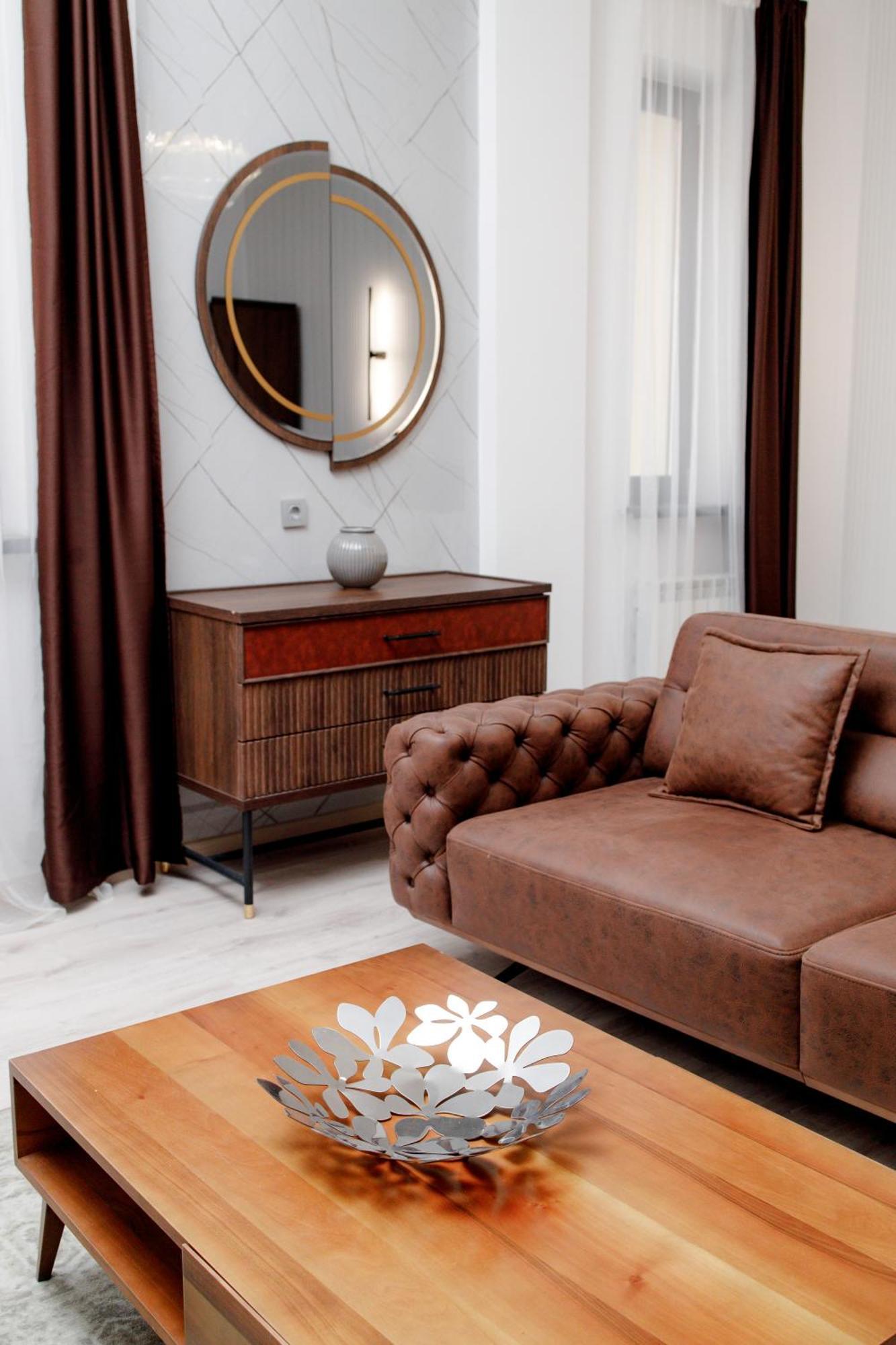 Infinity Plaza Block 1 Hotel Atyrau Bagian luar foto