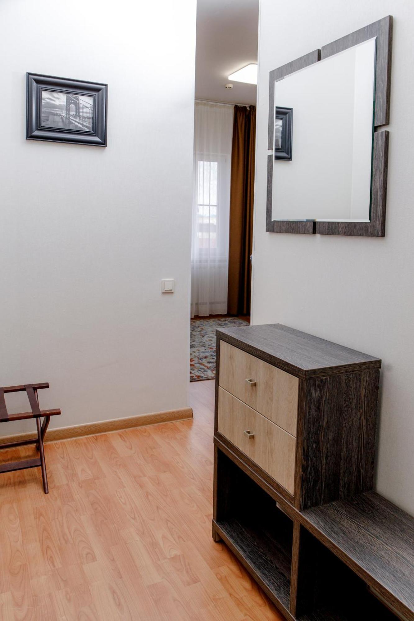 Infinity Plaza Block 1 Hotel Atyrau Bagian luar foto