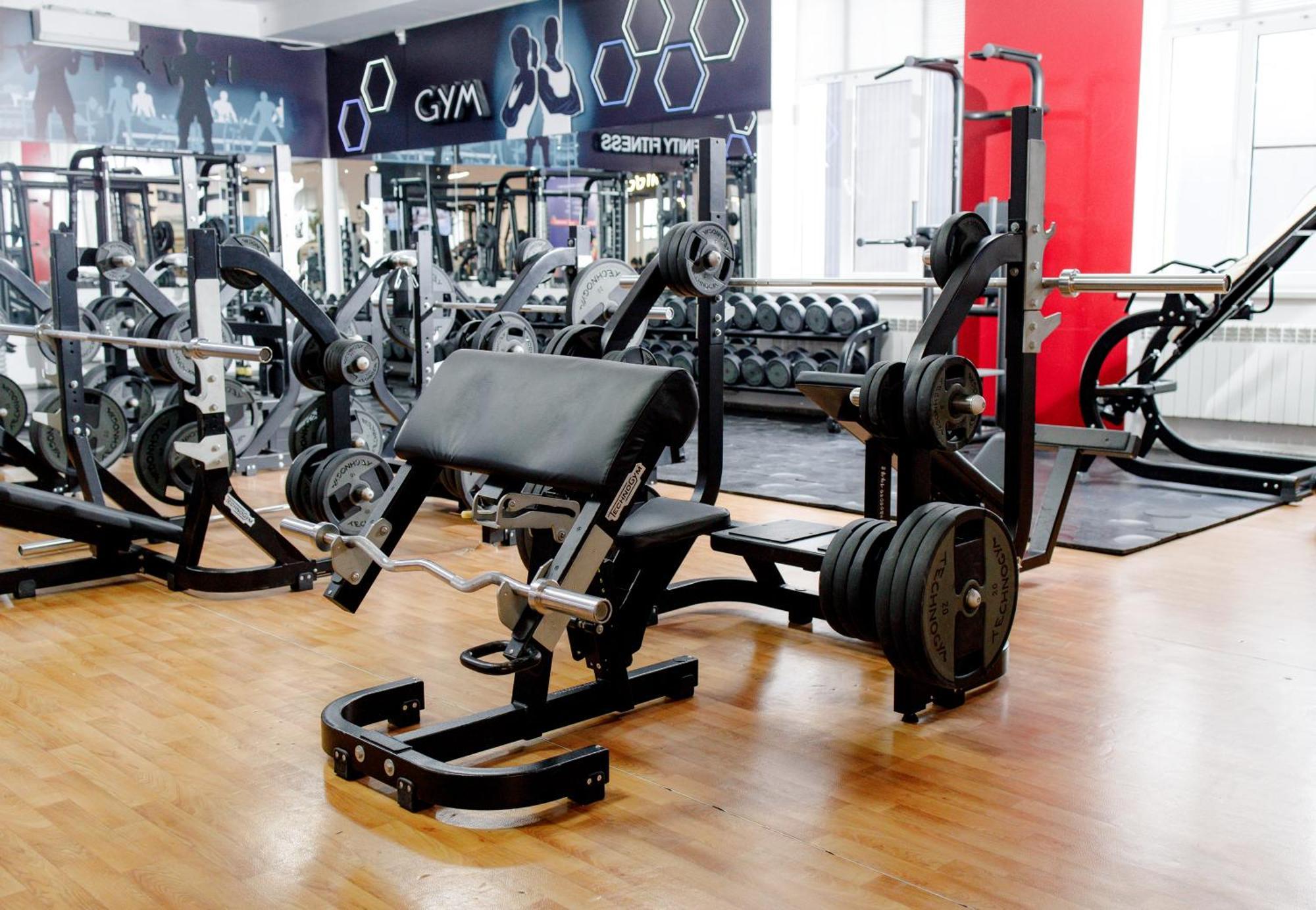 Infinity Plaza Block 1 Hotel Atyrau Bagian luar foto